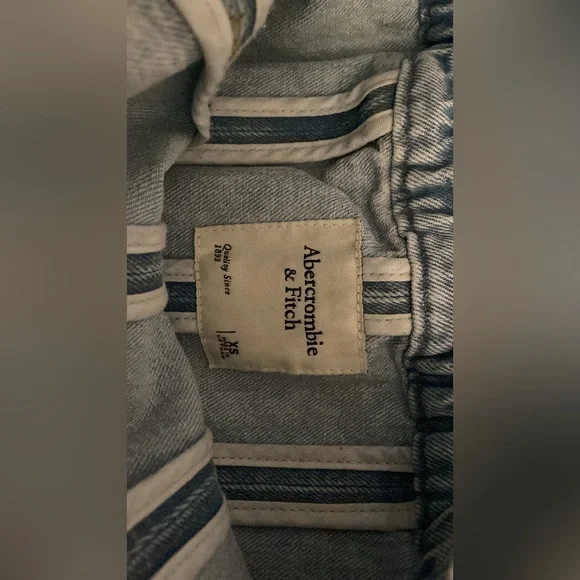 Abercrombie & Fitch Light Blue Wash Jumpsuit - Picture 3 of 6